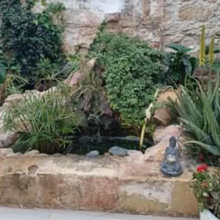 In Ain Karem - A Maltese Traditional Townhouse מוסטה