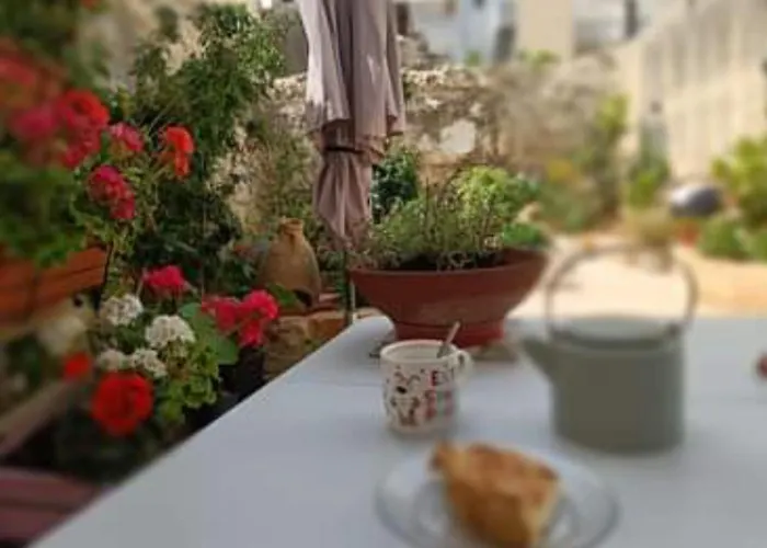 Pansiyon In Ain Karem - A Maltese Traditional Townhouse *